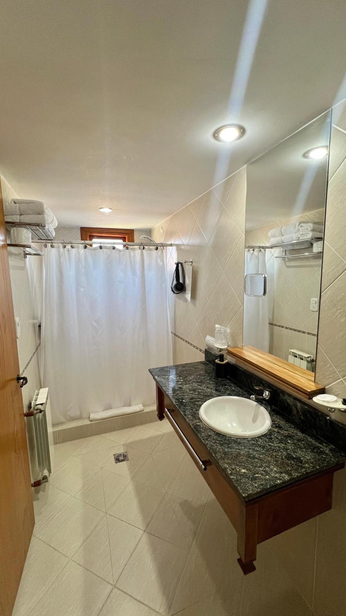 Hotel Y Cabanas Casa De Piedra Trevelín Zewnętrze zdjęcie