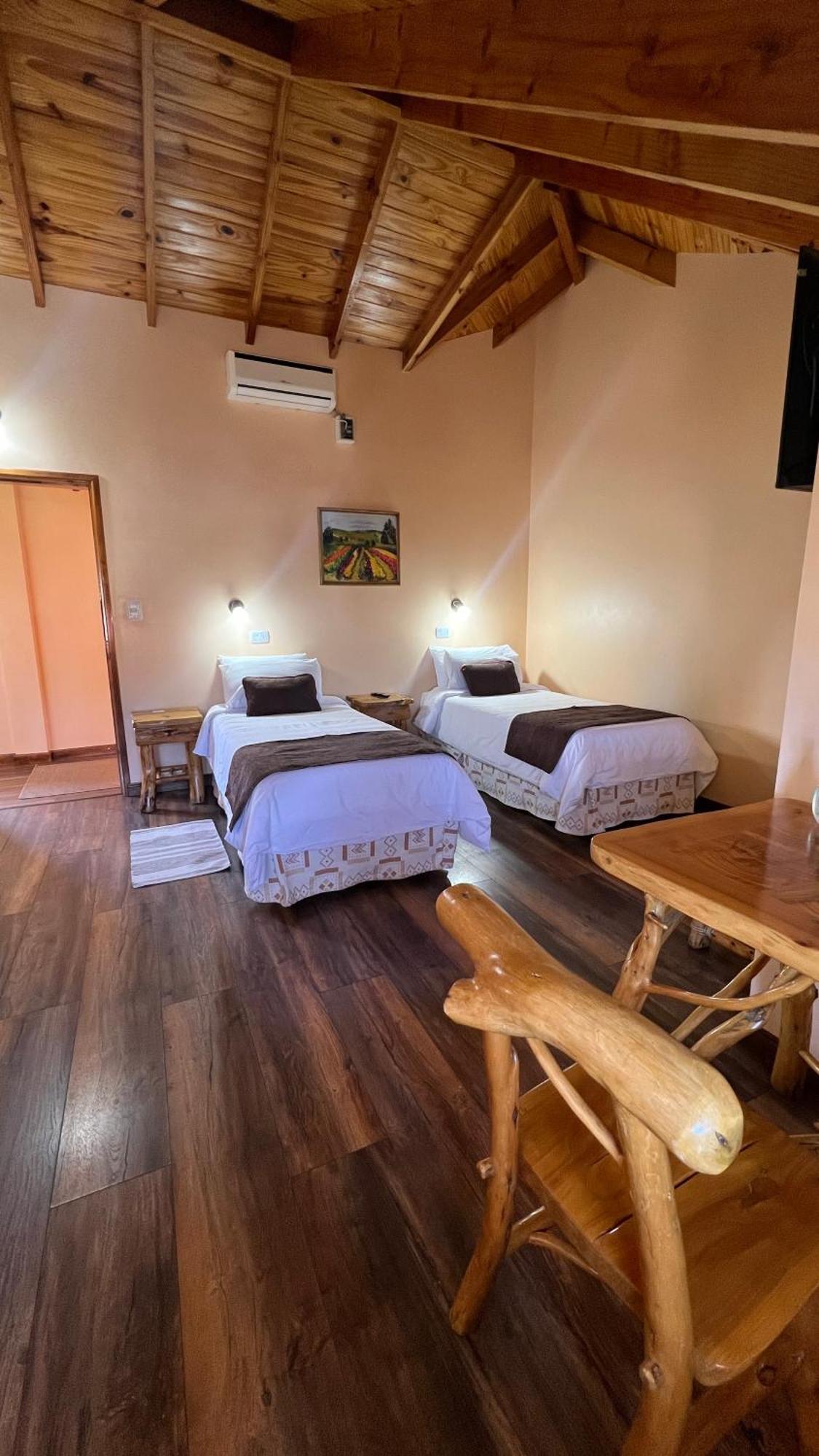Hotel Y Cabanas Casa De Piedra Trevelín Zewnętrze zdjęcie
