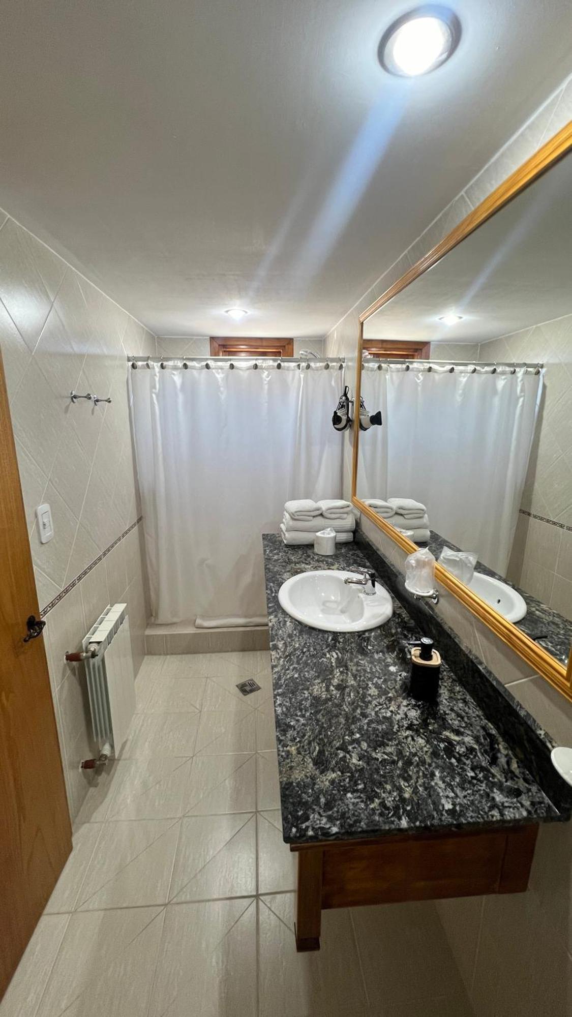 Hotel Y Cabanas Casa De Piedra Trevelín Zewnętrze zdjęcie